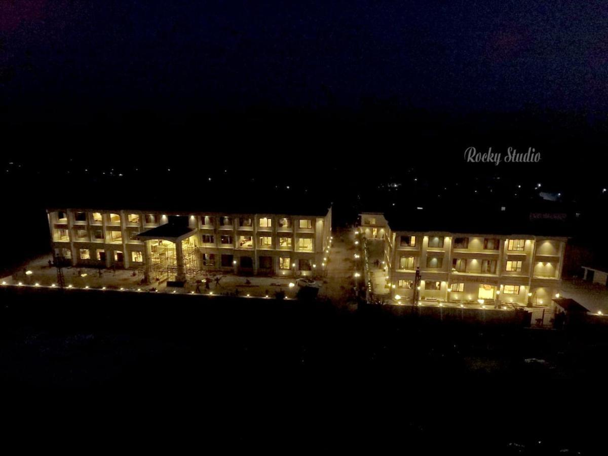 The Imperial Prime Clarks Inn Suites, Bhilwara Exterior photo